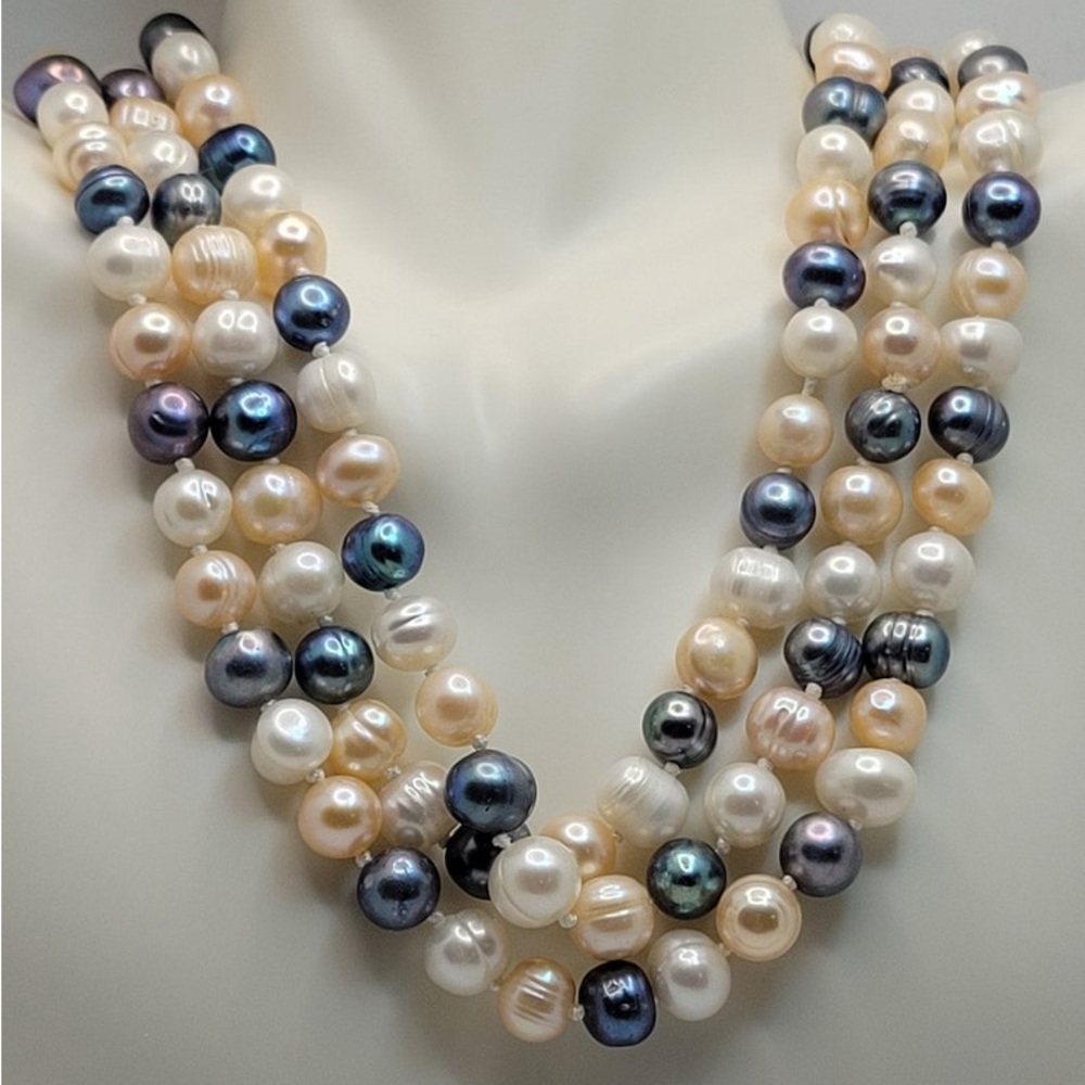 Vintage Baroque Pearl Necklace Handmade 40 Inch
Freshwater Pearls